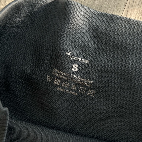 Workout Set - Picture 3 of 3